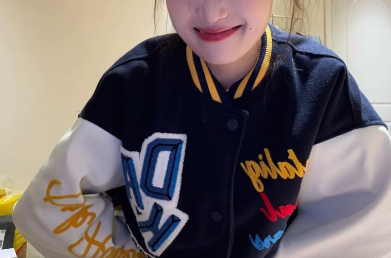 Ženska jakna s izvezenim natpisima u korejskom stilu, retro, labav kroj, bejzbol stil