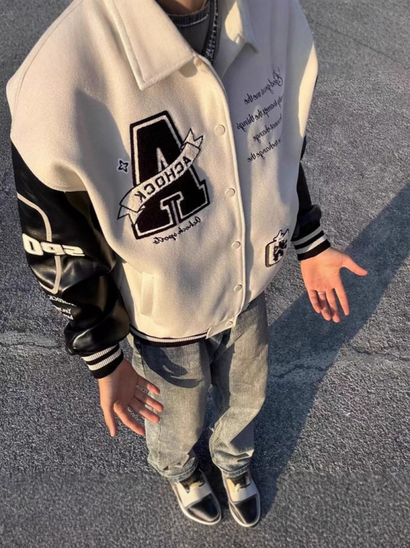 Unisex jakna za proljeće i jesen s patchworkom i izvezena slova, letećeg stila, oversize baseball jakna u kineskom stilu