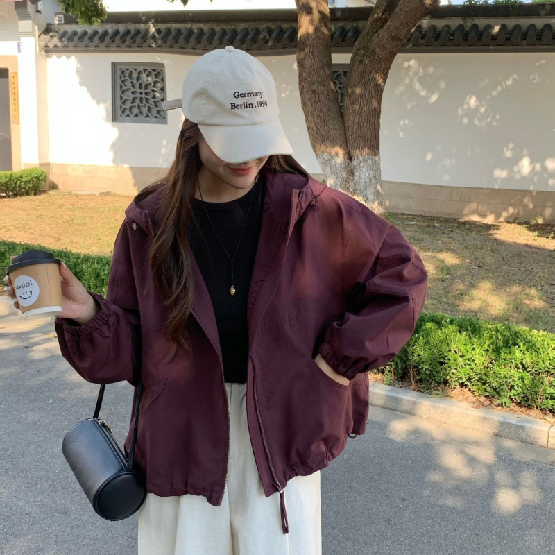 Ženska jakna s kapuljom u korejskom stilu, jesen 2025, opuštena casual kroj, sportska baseball jakna