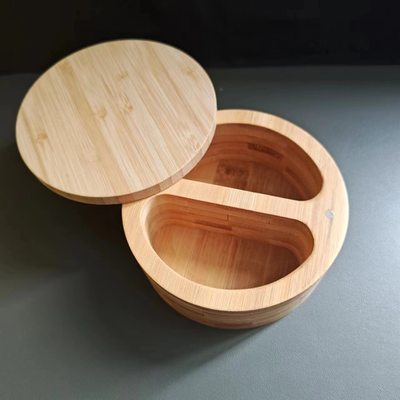 Recipient rotund din bambus pentru sare și condimente
