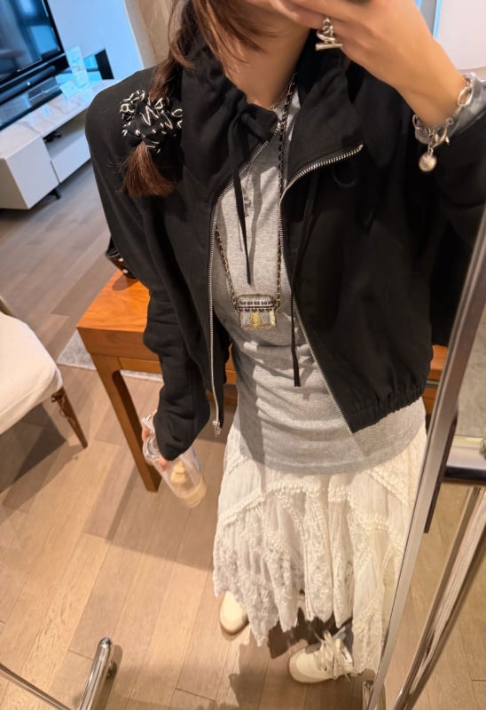 Žensko kratko jakno s batwing rukavima, s kopčom na stojećem ovratniku, prozračna, UV zaštita, casual stil