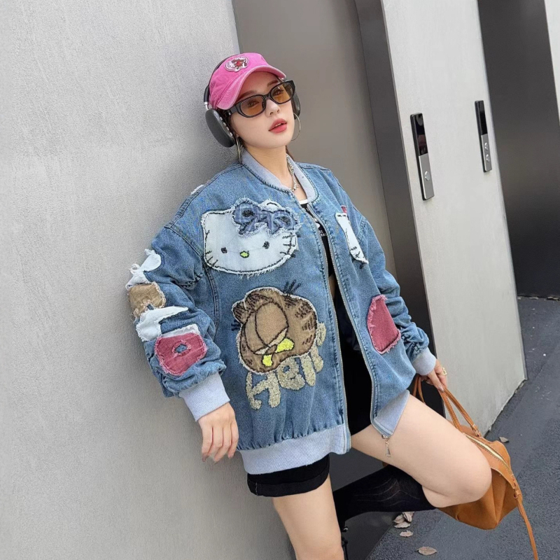 Női denim-pamut kabát súlyos hímzéssel és anime mintával, laza szabás, mindennapi utcai stílus, baseball-stílusú dzseki