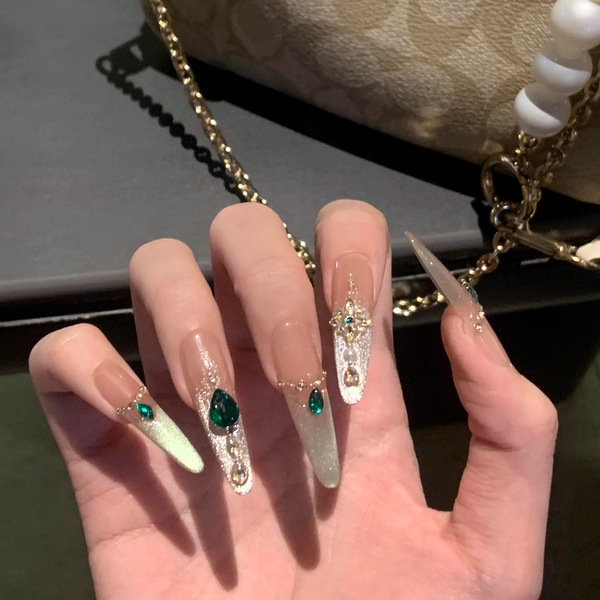 Kézzel készített körömdíszítő matricák, nyári cat-eye effekt, smaragdzöld drágakő, retro elegancia, prémium minőségű fehérítő hatás