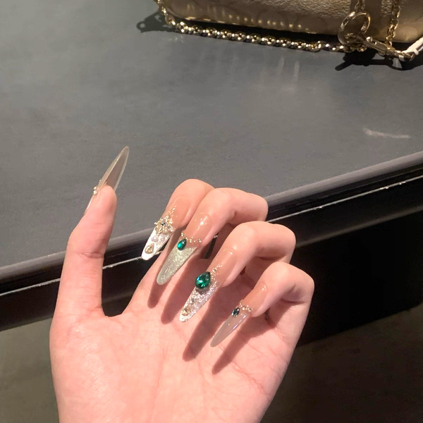 Kézzel készített körömdíszítő matricák, nyári cat-eye effekt, smaragdzöld drágakő, retro elegancia, prémium minőségű fehérítő hatás