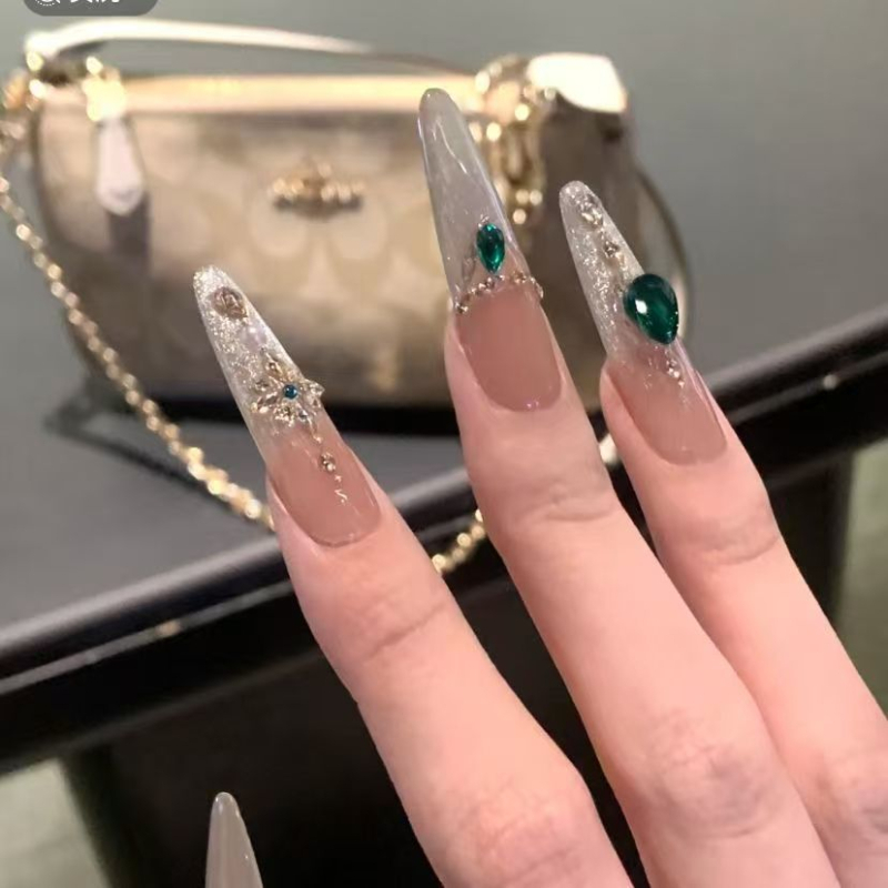Kézzel készített körömdíszítő matricák, nyári cat-eye effekt, smaragdzöld drágakő, retro elegancia, prémium minőségű fehérítő hatás