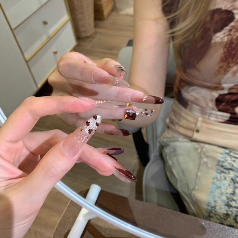 Barna gradientes leopard mintás, macska szem effektusú körömdíszítő tapasz francia manikűrhöz – luxus