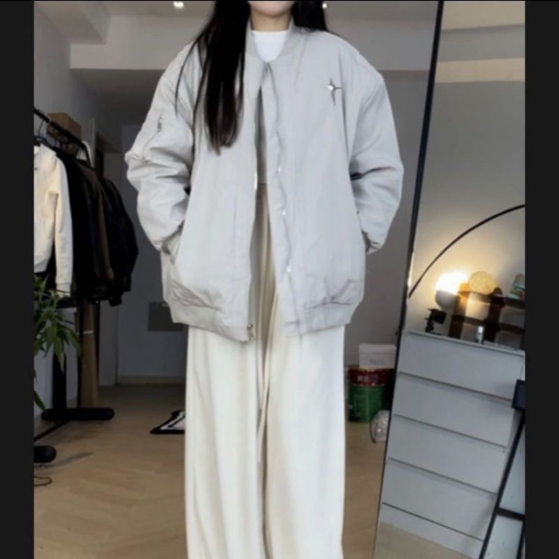 Ženska bomber jakna s pamučnim punjenjem, kratka, dugi rukavi, baseball ovratnik, gradski zimski stil
