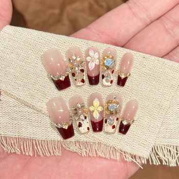 Hercegnő: kézzel készített körmök gravírozott borostyán dizájnnal, francia stílus, leopard minta, Cat Eye effekt, őszi–téli prémium manikűr