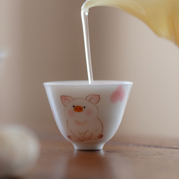 Porcelanska čajna šalica s ručno oslikanim motivom simpatičnog praseta, kineski stil, za žene