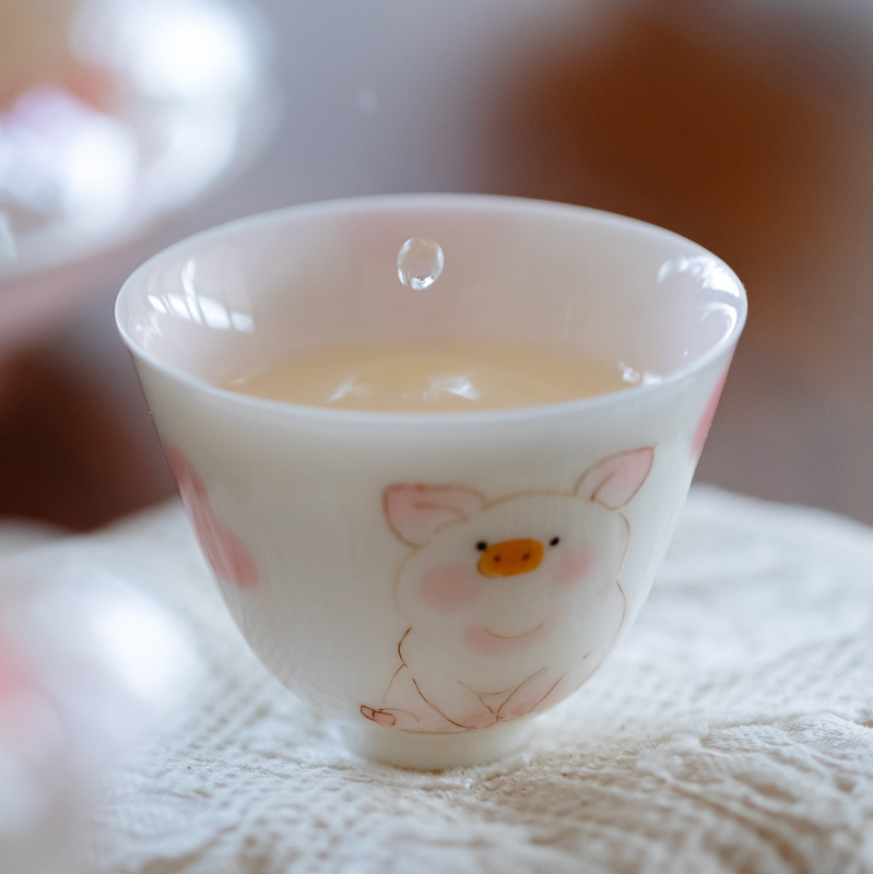 Porcelanska čajna šalica s ručno oslikanim motivom simpatičnog praseta, kineski stil, za žene