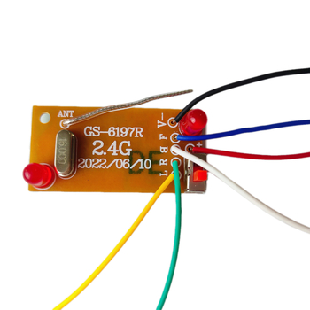 2.4G četvero-kanalni modul daljinskog upravljanja s predajnikom i prijemnikom – komplet za RC automobile, upravljačka ploča