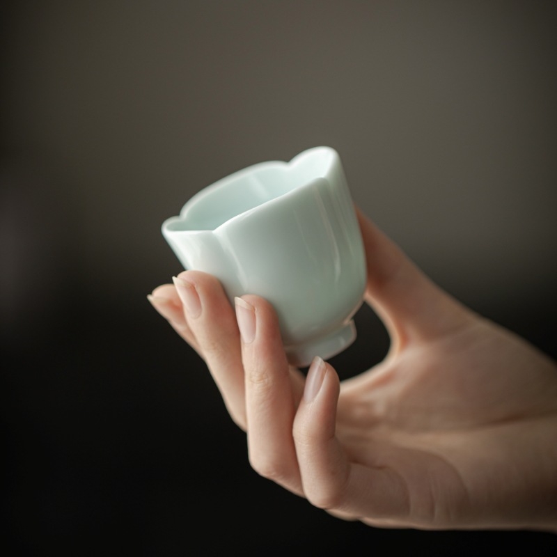 Porcelanska Gongfu šalica za čaj s cvjetnim rubom, mala, jednostavna, jednobojna, kineskog stila