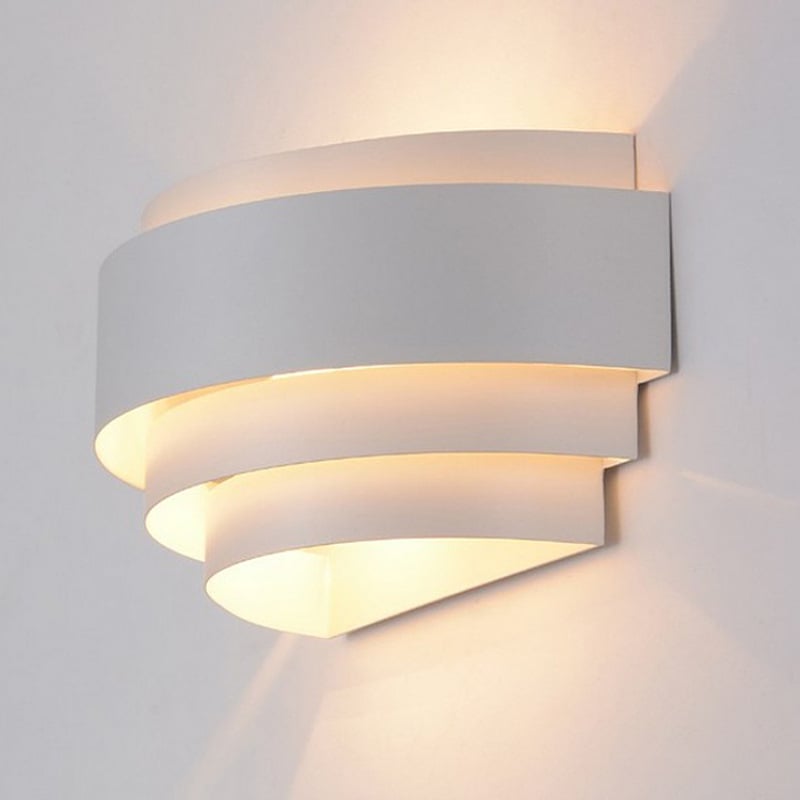 Moderna minimalistička željezna LED stenska lampa za spavaću sobu, hodnik i stepenice