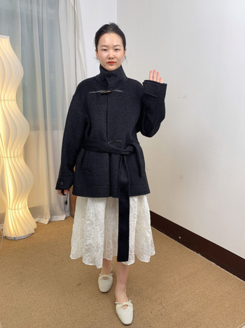 Crni kratki vuneni kaput za žene, Kim Min-Hee stil, petite veličine, korejski stil, reverzibilni vuneni kaput