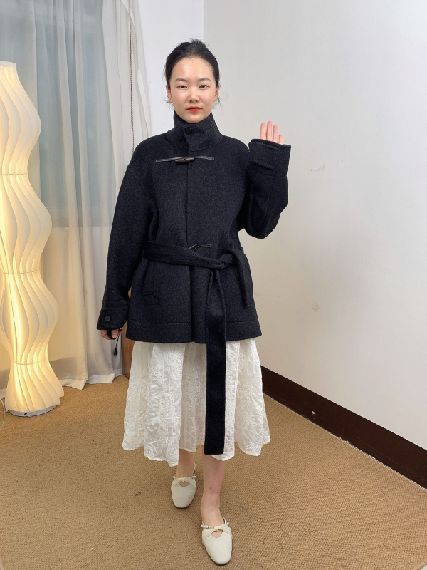 Crni kratki vuneni kaput za žene, Kim Min-Hee stil, petite veličine, korejski stil, reverzibilni vuneni kaput