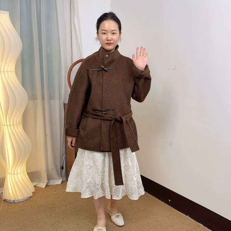 Crni kratki vuneni kaput za žene, Kim Min-Hee stil, petite veličine, korejski stil, reverzibilni vuneni kaput