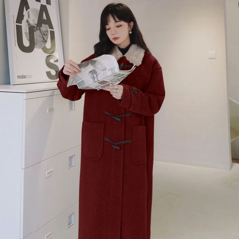 Koreai stílusú elegáns női gyapjúkabát, középhosszú, téli 2025, báránygyapjú gallérral