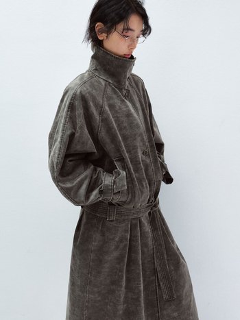 V60094 Trench kaput s jednoslojnim kopčanjem, remen u struku, dugi rukavi, vintage stil, s izblijedjelim pranjem