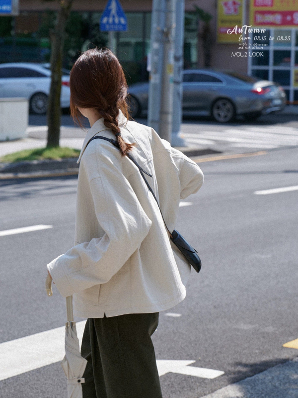 Teksturirani nordijski retro kratki trench coat blazer za jesen-zimu, ležeran kroj, rever, dugi rukav, za žene