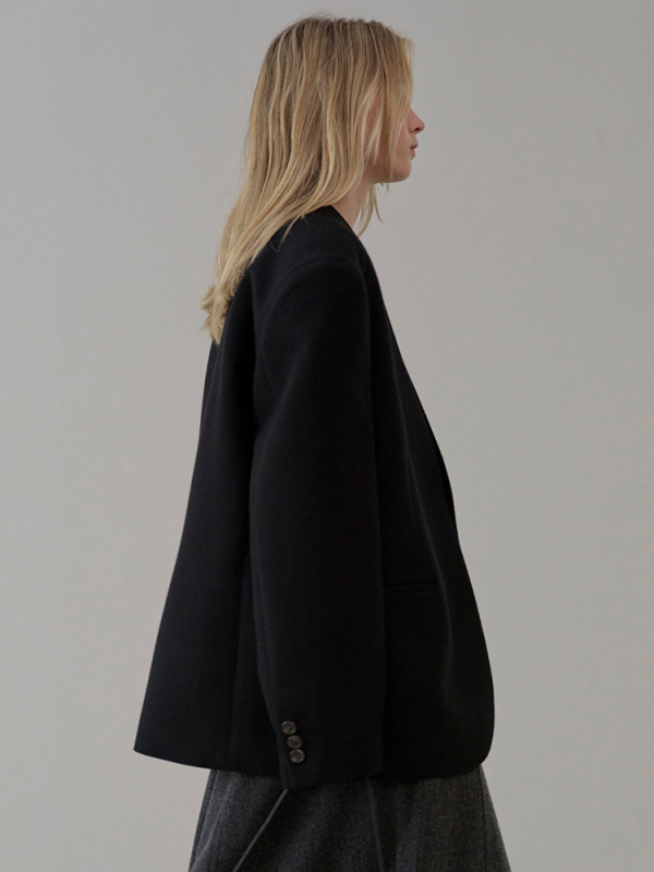 Ženski vuneni kaput s V izrezom, jesen-zima 2025, elegantan gradski stil, ravni kroj