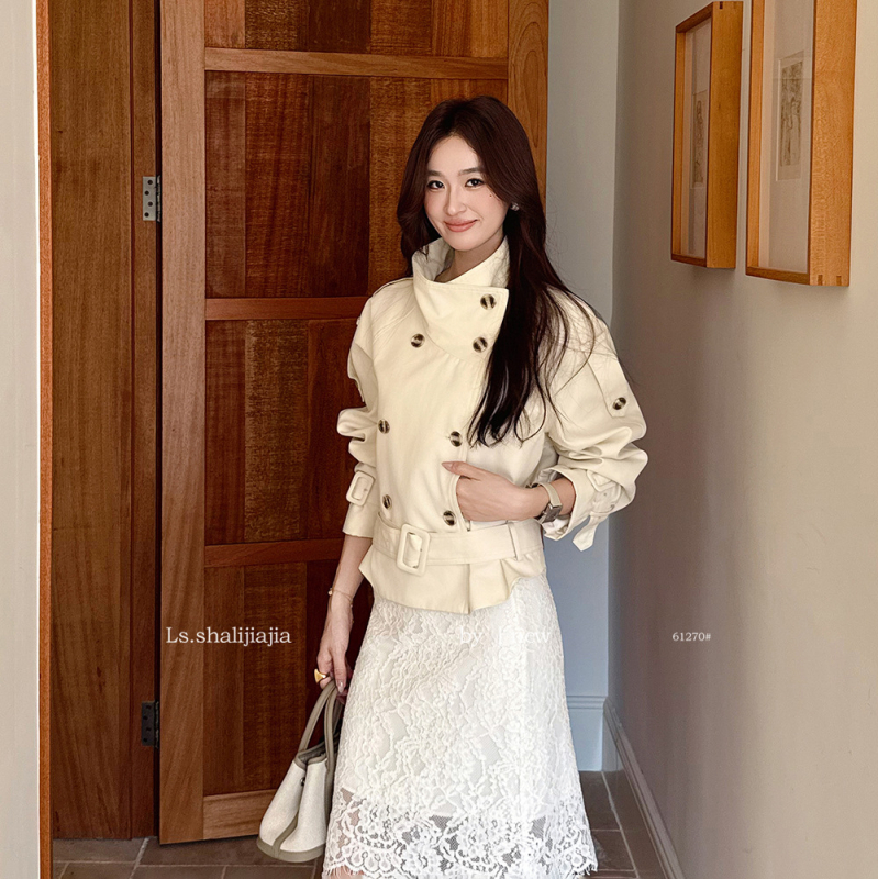 Női rövid, casual trench kabát, pamut anyagból, egyszínű, normál szabás, hosszú ujjú, álló gallér, kétgombos zárás