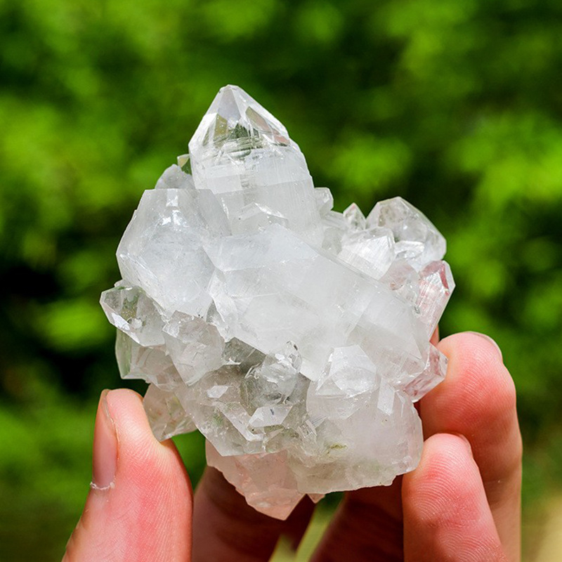 Prirodni kristalni kamen s ribljim okom, sirovi mineral, bijeli kristalni ukras i uzorci minerala