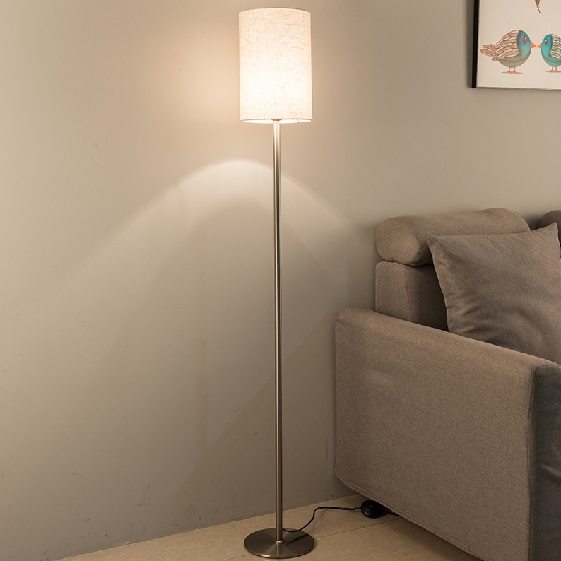 Nordijska minimalistička podna lampa s LED-om, sjenilo od tkanine, moderno osvjetljenje spavaće sobe