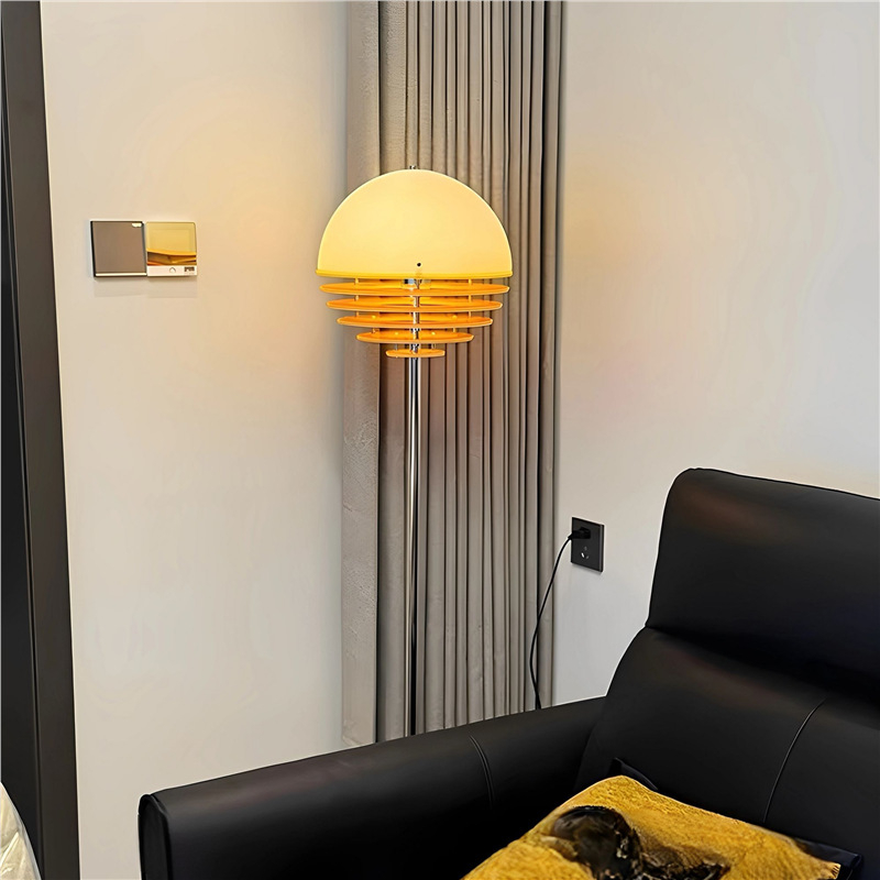 Narančasta LED podna lampa, talijanskog luksuza, Bauhaus atmosfera, za spavaću sobu ili dnevni boravak uz kauč