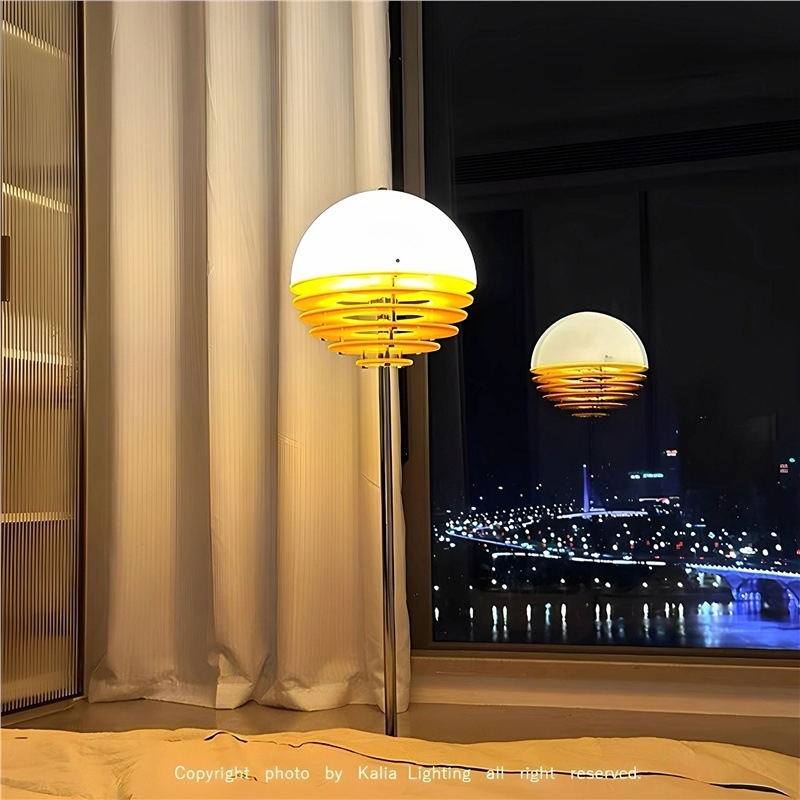 Narančasta LED podna lampa, talijanskog luksuza, Bauhaus atmosfera, za spavaću sobu ili dnevni boravak uz kauč