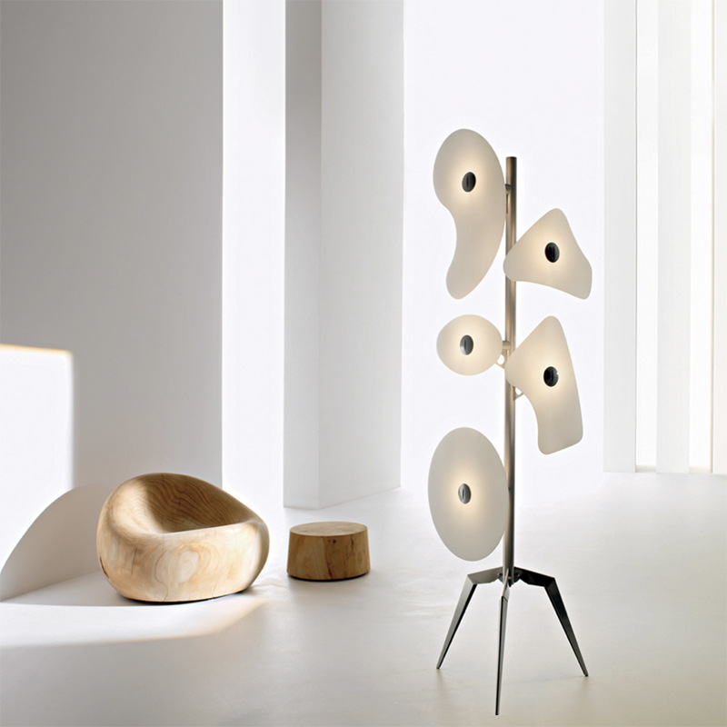 Talijanski dizajnerski podni svjetiljka za dnevni boravak – moderni šareni umjetnički rasvjetni element, kovano tijelo, akrilno sjenilo, 5 LED, 1700 mm, 220V, CRI ≥90, pogodno za dnevni boravak i studij
