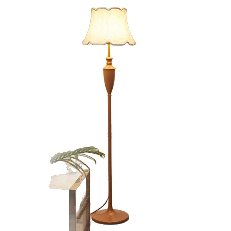Podna lampa u američkom retro stilu s nordijskim dizajnom, daljinskim upravljanjem, pogodna za studijsku sobu, dnevni boravak i spavaću sobu; uz krevet, uz kauč i uz stolić za kavu