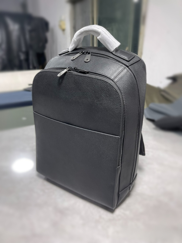 Ruksak od kože prvog sloja goveda za poslovno putovanje, 14-inčni laptop ruksak, svestran casual stil, prava koža