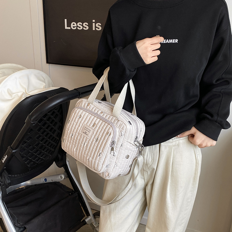 Jednostavna i elegantna torba za mame, može se nositi na rame ili crossbody, višenamjenska torba za mame s pretincem za vlažne maramice