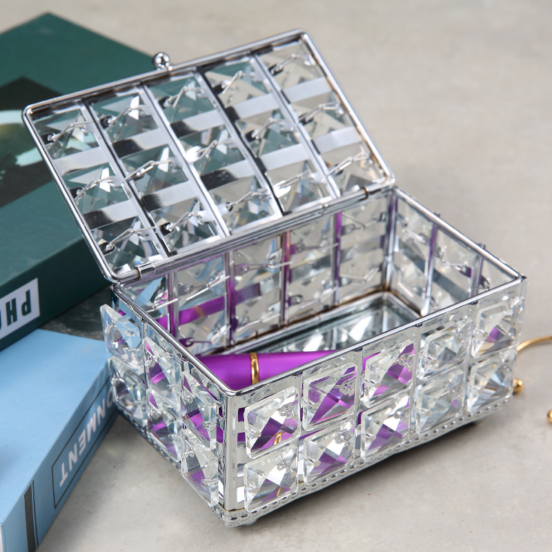Kristalna i metalna kutija za nakit s poklopcem, karirani uzorak, lagana luksuzna kutija za pohranu, kapacitet 1 L, dimenzije 15 × 9,8 × 7,8 cm, model SSH