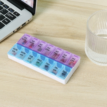 Cutie pentru medicamente cu 14 compartimente, capac individual, două rânduri, organizator de călătorie cu Braille, cutie de medicamente portabilă săptămânală