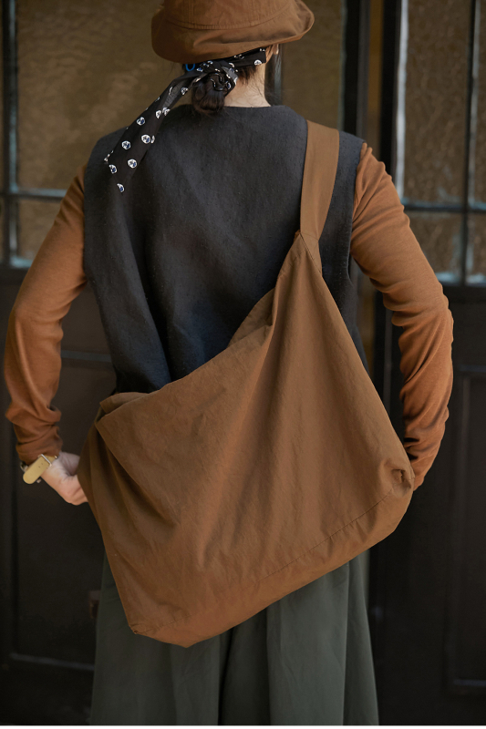 2023 nova crossbody torba s vintage-art stilom, tamnosmeđa boja