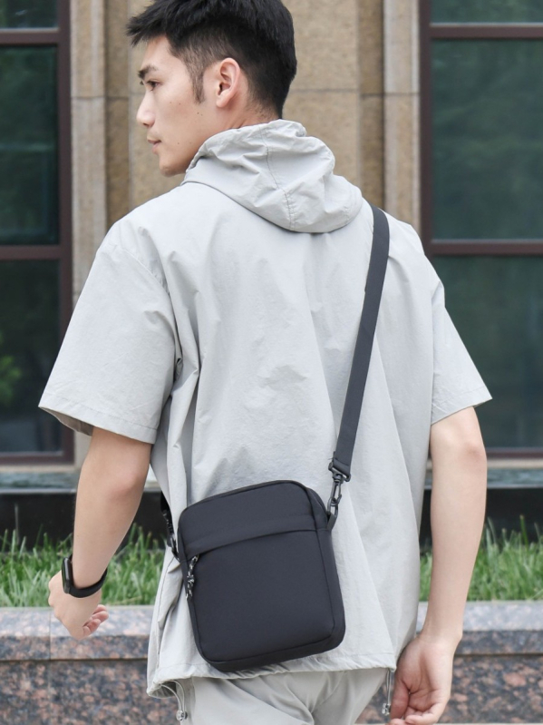 Muška platnena mini crossbody torba za rame, lagana i moderna, višenamjenska, za mobitel i svakodnevnu upotrebu