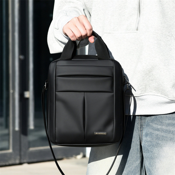 Muška crossbody torba velikog kapaciteta, vodootporna, jednostavnog dizajna, za putovanja na otvorenom