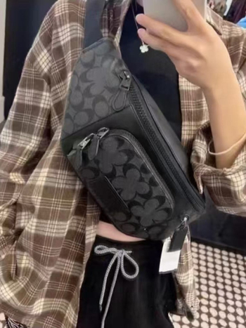 Muška torbica preko prsa na zip, moderna svakodnevna sportska torba preko ramena, usklađena bojama, uzorak C