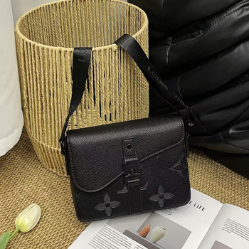 Unisex torba tipa sedlo s kapicom – kreativan, stilski dizajn za poslovne i svakodnevne potrebe