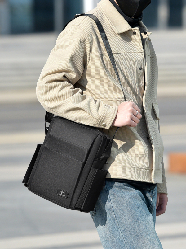 Muška platnena crossbody torba za poslovnu i svakodnevnu upotrebu, lagana, izdržljiva, vodootporna, pretinac za 15-inčni prijenosnik