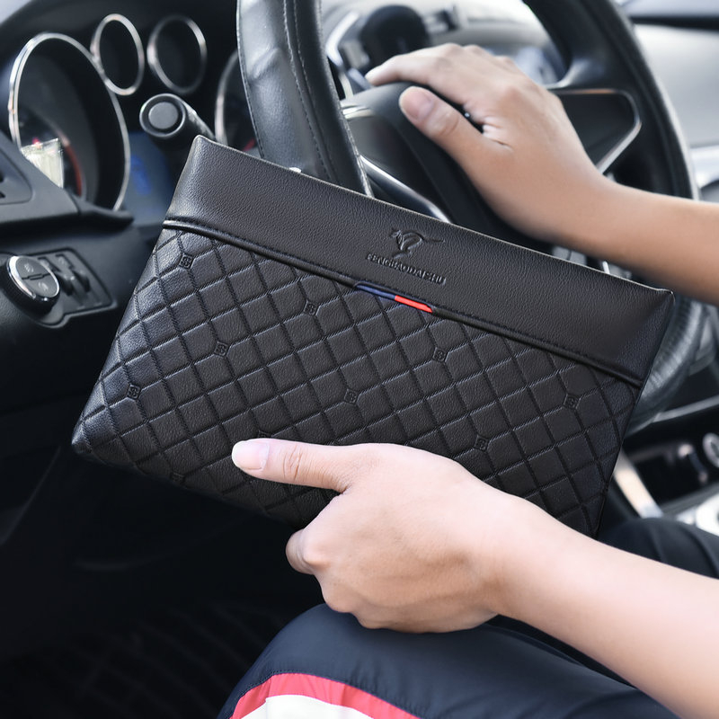 PU bőr férfi clutch táska üzleti és hétköznapi viseletre, dombornyomott geometrikus minta, vízszintes négyszögletes forma, cipzáras záródás, belső cipzáras zseb és kártyatartók, egy vállpánt, vízálló, 7,9 hüvelykes laptophoz