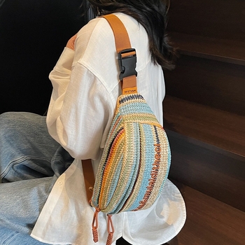 Duhovita pletena crossbody torba – ljeto 2025, ženska torba za plažu