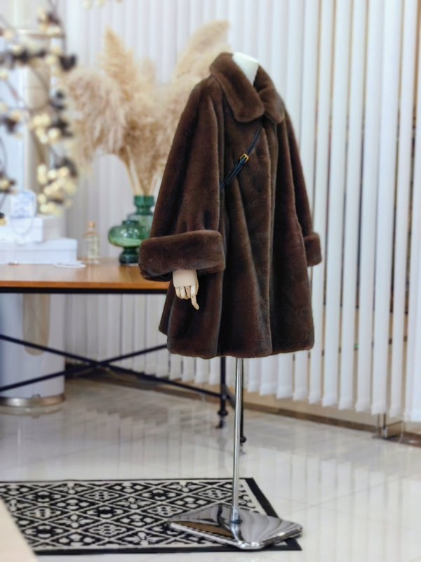 Ekološki faux mink kaput za žene, zima, uska silueta, rukavi s oblikom tikve, imitacija mink kaputa, kod 8282