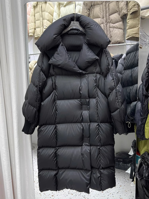 Dugi ženski kaput s punilom od bijelog patka, 2025 zima, opušten stil