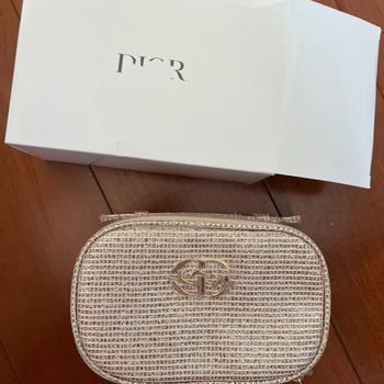 D Dijia Karácsonyi ajándék: arany selyem kozmetikai táska készlet – négyszögletes clutch
