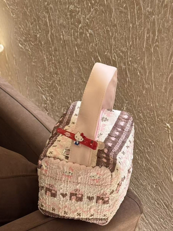 KT macska pliszírozott mintás kézitáska, nagy kapacitású kozmetikai táska, hordozható toalett-táska