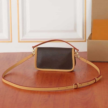 Nano Diane monogram baguette torba od prave kože, mini veličine, preko ramena ili crossbody, ženska mala kvadratna torba