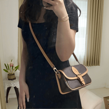 Nano Diane monogram baguette torba od prave kože, mini veličine, preko ramena ili crossbody, ženska mala kvadratna torba