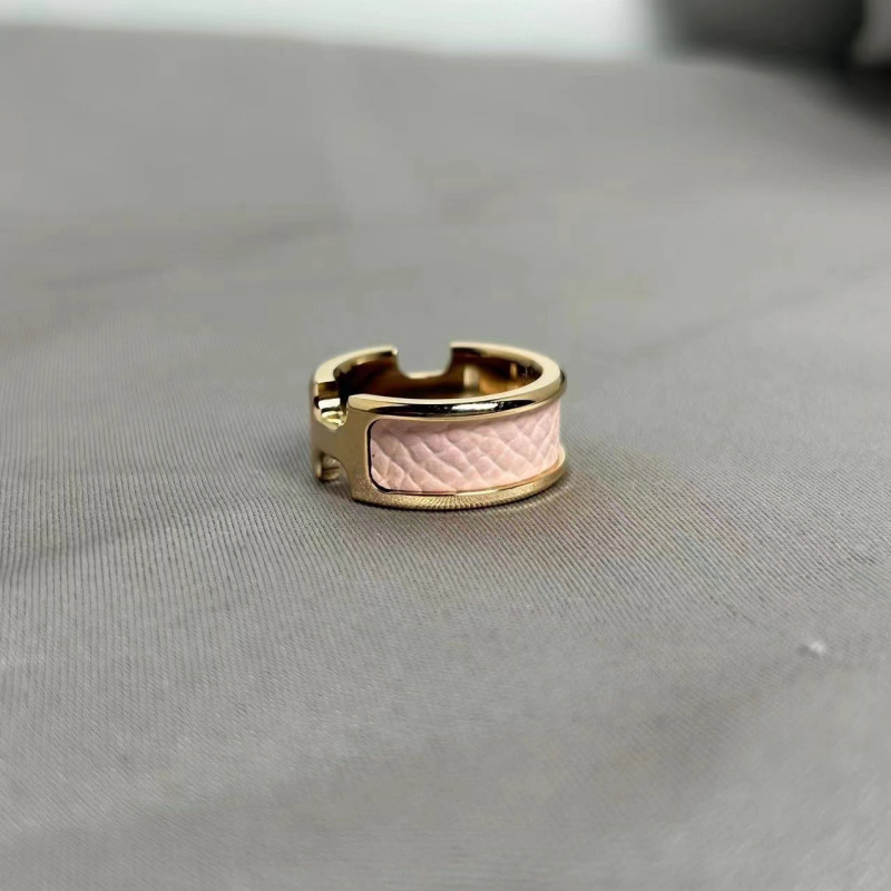 Унисекс пръстен от титановата стомана с покритие 18K розово злато — геометричен стил, пръстен за двойки